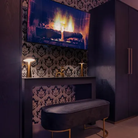 Suitedreams - Ruby * Lieja