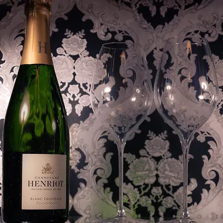 Apartamento Suitedreams - Ruby Lieja