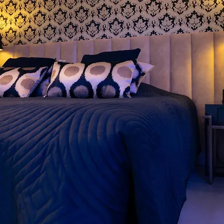 Suitedreams - Ruby * Lieja