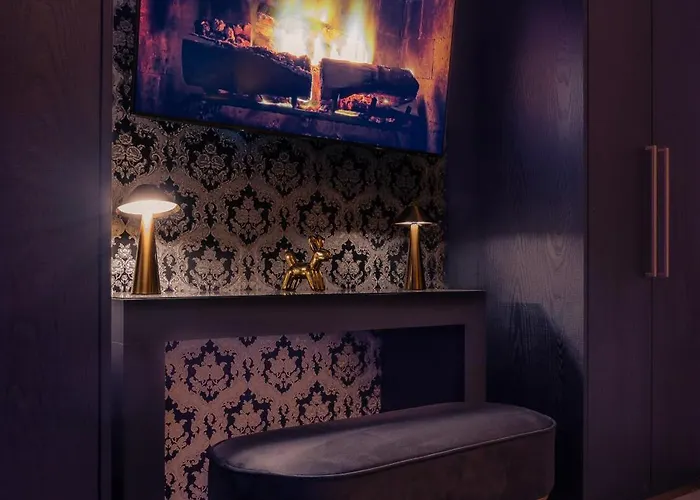 Suitedreams - Ruby * Liege