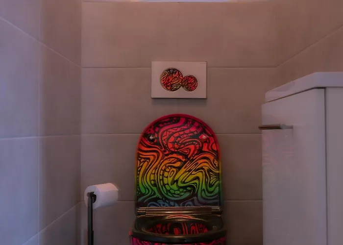 Suitedreams - Ruby Liege